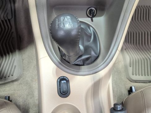 Used 2004 Ford Mustang GT RWD image 13