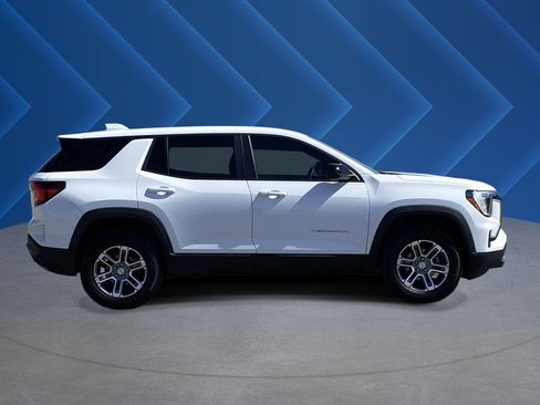 Used 2025 GMC Terrain Elevation AWD/4WD image 2