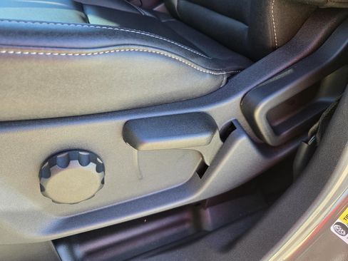 New 2025 Ford Bronco Badlands image 25