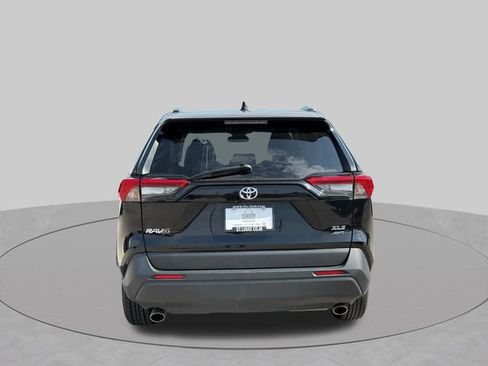 Used 2024 Toyota RAV4 XLE AWD/4WD image 4
