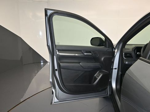 Certified 2026 GMC Terrain Elevation w/ Elevation Premium Package FWD image 10