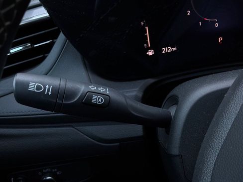 Used 2025 Buick Encore GX Preferred FWD image 34