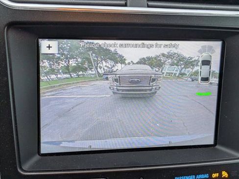 Used 2017 Ford Explorer Limited FWD image 9