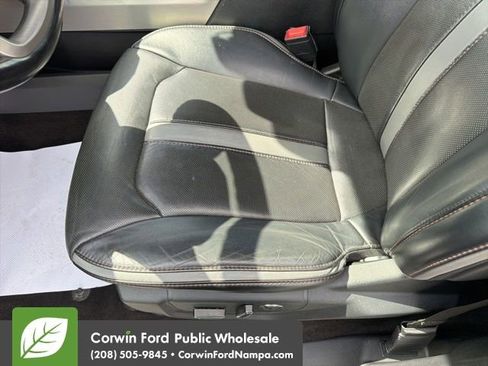 Used 2018 Ford F150 Platinum w/ Technology Package AWD/4WD image 25