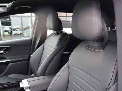 Certified 2025 Mercedes-Benz GLC 300 4MATIC image 10