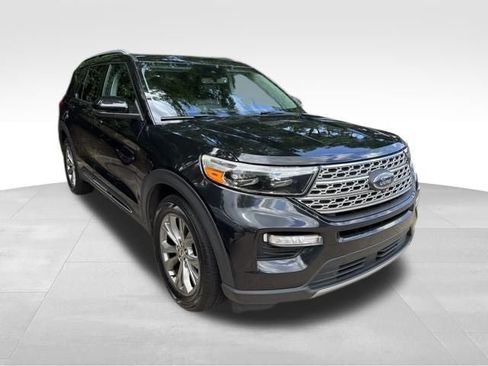 Used 2021 Ford Explorer Limited w/ Equipment Group 301A AWD/4WD image 3
