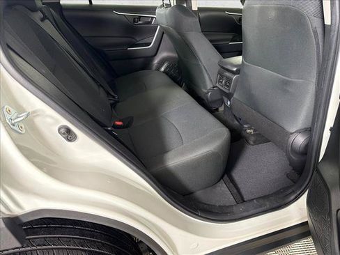 Used 2024 Toyota RAV4 LE FWD image 15