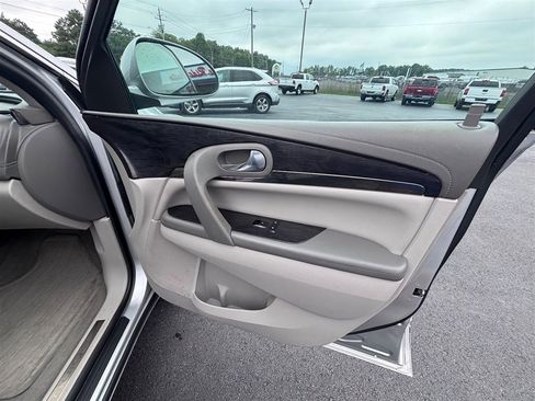Used 2016 Buick Enclave Leather FWD image 33