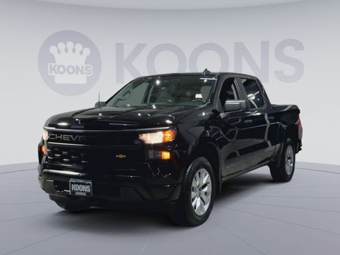 Used 2023 Chevrolet Silverado 1500 Custom image 11