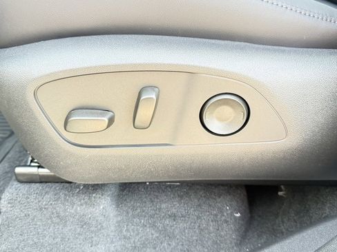 New 2025 GMC Acadia Elevation w/ Elevation Premium Package image 26