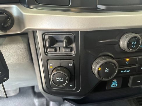 Used 2025 Ford F350 XL w/ XL Driver Assist Package AWD/4WD image 14