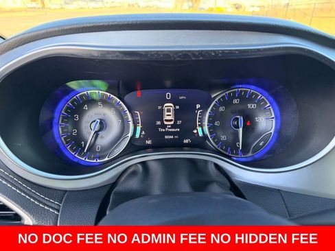 Used 2025 Chrysler Pacifica Limited FWD image 14