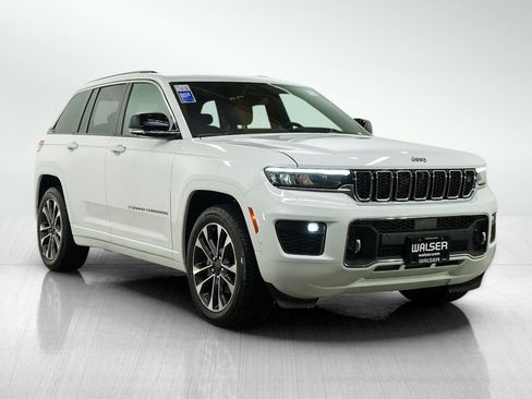 Used 2023 Jeep Grand Cherokee Overland w/ Adv Protech Group III AWD/4WD image 7