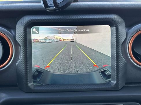 Used 2023 Jeep Gladiator Mojave w/ Cold Weather Group image 20