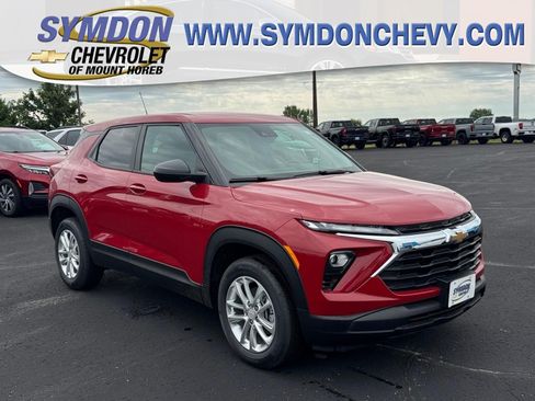 New 2026 Chevrolet TrailBlazer LS w/ LS Convenience Package AWD/4WD image 1