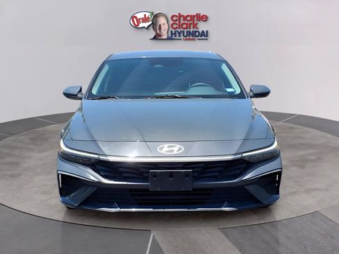 Certified 2024 Hyundai Elantra SEL FWD image 8