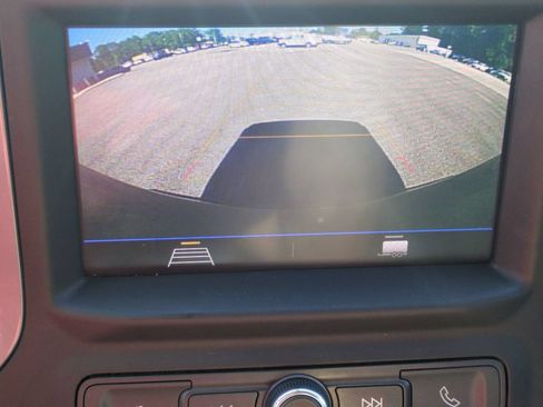 Certified 2020 Chevrolet Silverado 1500 Custom w/ Custom Value Package AWD/4WD image 14