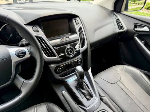 Used 2014 Ford Focus Titanium FWD image 12