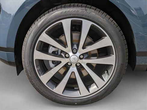Used 2026 Land Rover Range Rover Evoque S AWD/4WD image 10