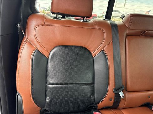 Used 2019 RAM 1500 Big Horn AWD/4WD image 16