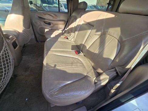 Used 1997 Ford Expedition XLT image 9