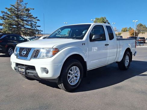 Used 2021 Nissan Frontier SV w/ SV Utility Package image 7