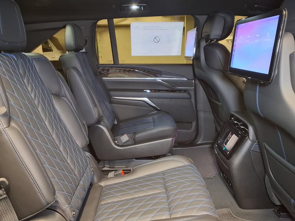 New 2026 Cadillac Escalade IQ Sport 1 AWD/4WD image 7