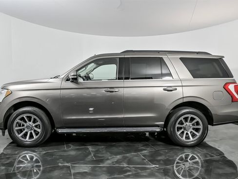 Used 2019 Ford Expedition XLT w/ Equipment Group 202A image 7