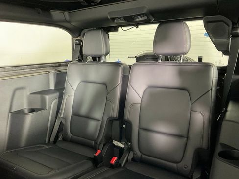 New 2026 Ford Bronco Badlands AWD/4WD image 15
