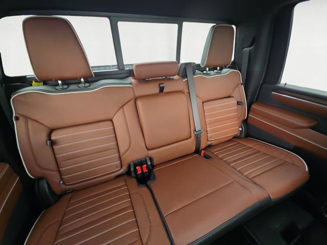 Certified 2026 GMC Sierra 2500 Denali Ultimate AWD/4WD image 18