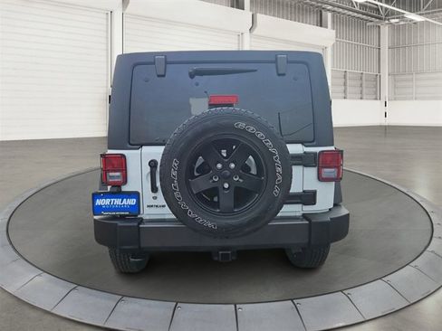 Used 2016 Jeep Wrangler Unlimited Sport image 3