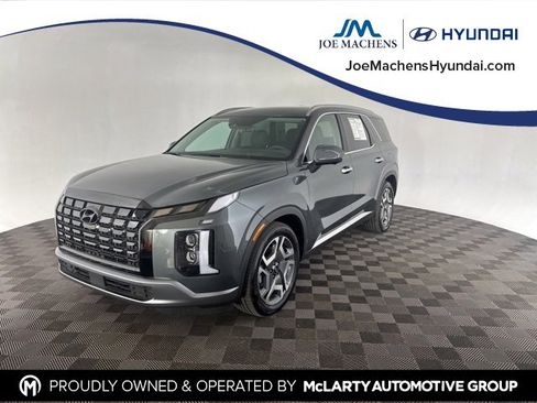 Certified 2025 Hyundai Palisade Limited image 4