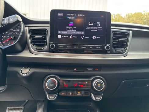 Used 2022 Kia Rio S w/ Technology Package FWD image 17