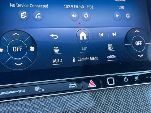 Certified 2024 Mercedes-Benz GLC 43 AMG 4MATIC image 25