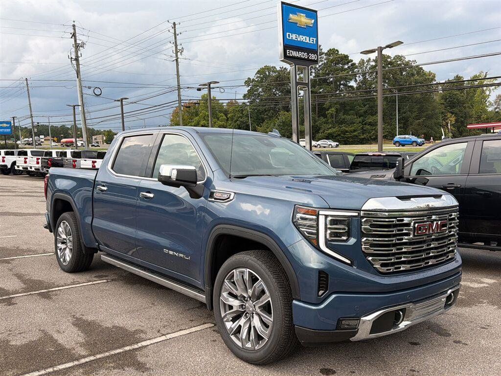 Used 2026 GMC Sierra 1500 Denali w/ Denali Reserve Package AWD/4WD image 4
