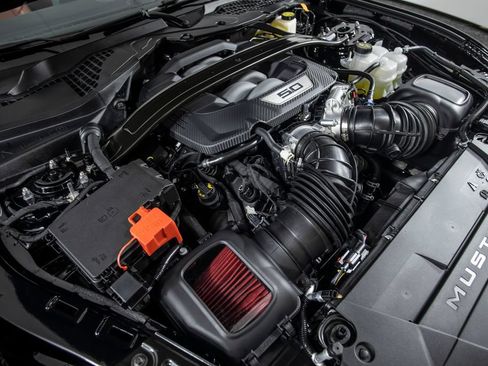 Used 2025 Ford Mustang GT Premium RWD image 34