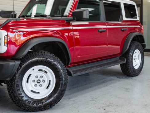 Used 2025 Ford Bronco Heritage Edition AWD/4WD image 13