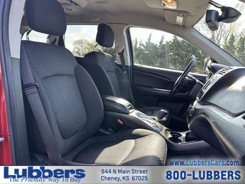 Used 2020 Dodge Journey SE w/ SE Popular Equipment Group image 22