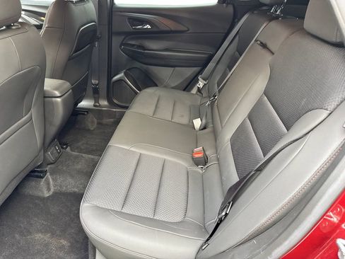 Used 2023 Chevrolet TrailBlazer RS w/ Convenience Package AWD/4WD image 33