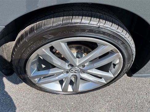 Used 2017 Volkswagen Passat 1.8T R-Line FWD image 25