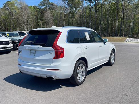Used 2021 Volvo XC90 T6 Momentum w/ Climate Package AWD/4WD image 7