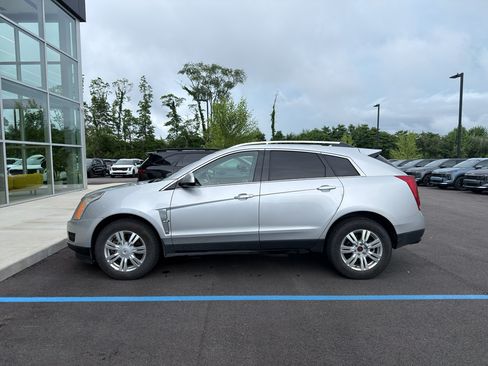 Used 2010 Cadillac SRX Luxury AWD/4WD image 4