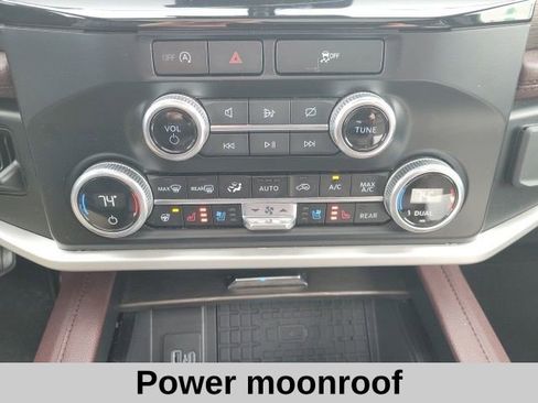 Used 2024 Ford Expedition Limited image 10