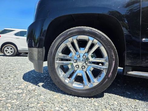 Used 2018 GMC Yukon SLT w/ Premium Edition image 9