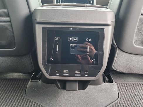 New 2026 GMC Yukon XL Denali Ultimate AWD/4WD image 58