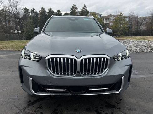 New 2026 BMW X5 sDrive40i image 2