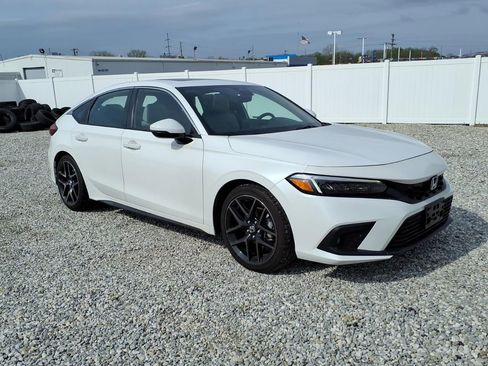 Used 2023 Honda Civic Sport Touring image 1