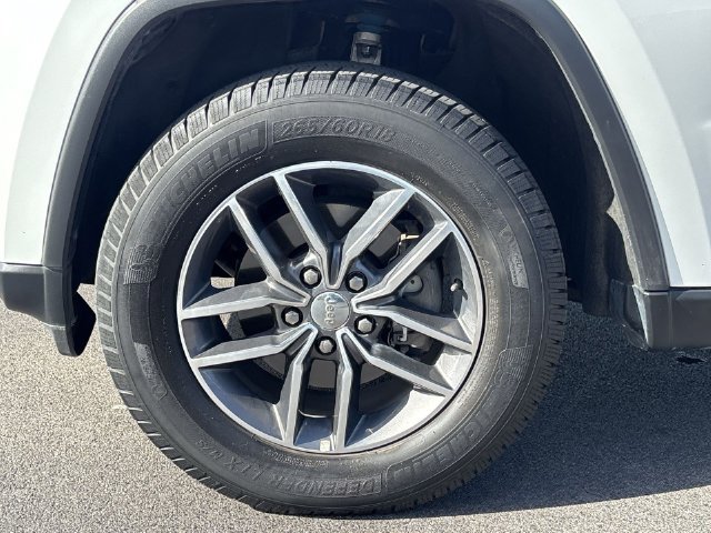 Used 2017 Jeep Grand Cherokee Limited w/ Luxury Group II RWD image 18