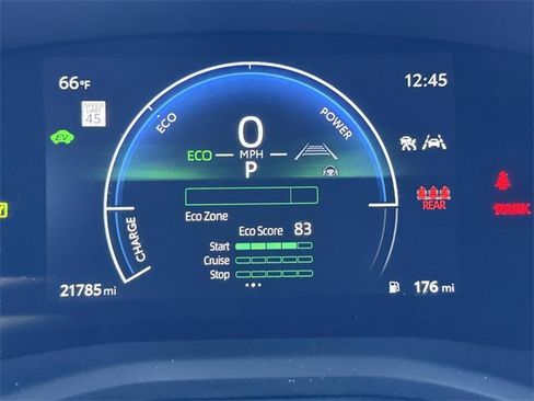 Used 2025 Toyota Camry SE w/ Convenience Package image 16