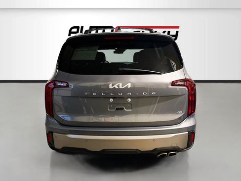 Used 2025 Kia Telluride S AWD/4WD image 6